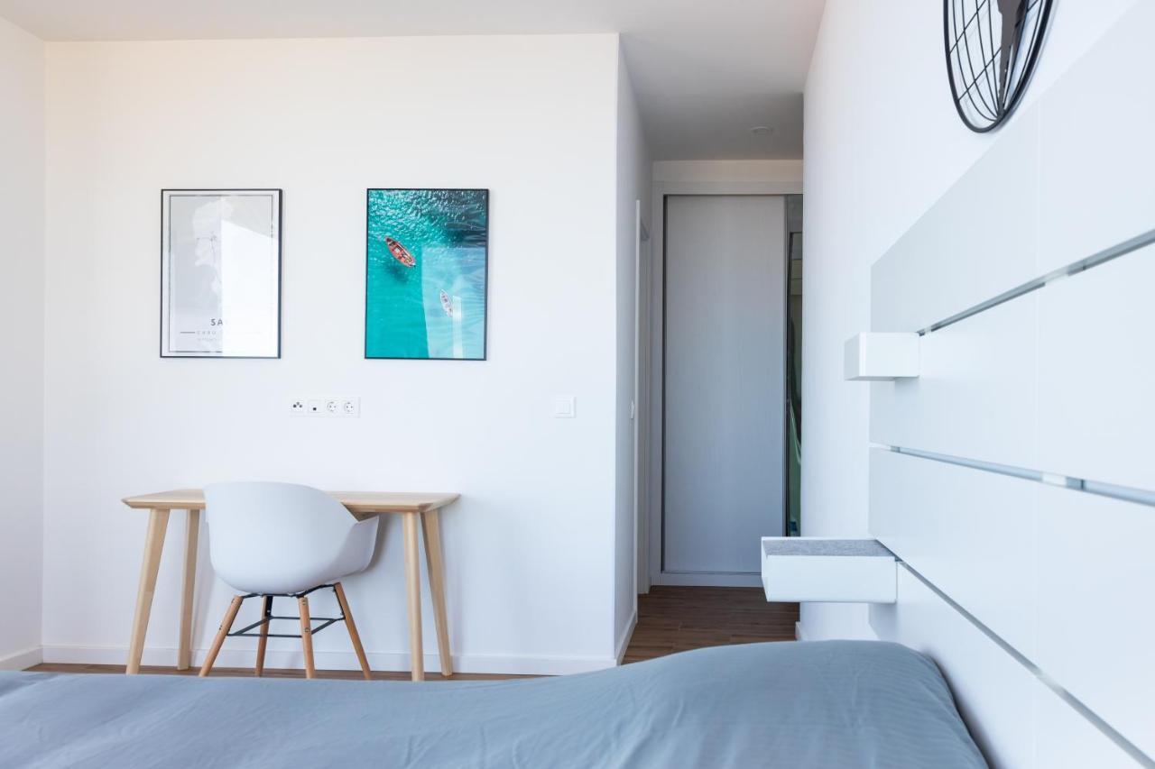 3 Bdr Aprt, Stunning Seaview, Rooftop Pool - Lcgr Πράγια Εξωτερικό φωτογραφία