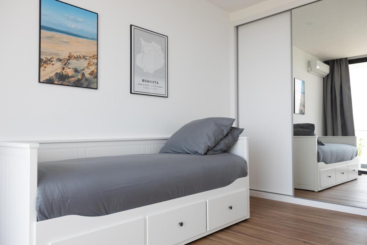 3 Bdr Aprt, Stunning Seaview, Rooftop Pool - Lcgr Πράγια Εξωτερικό φωτογραφία
