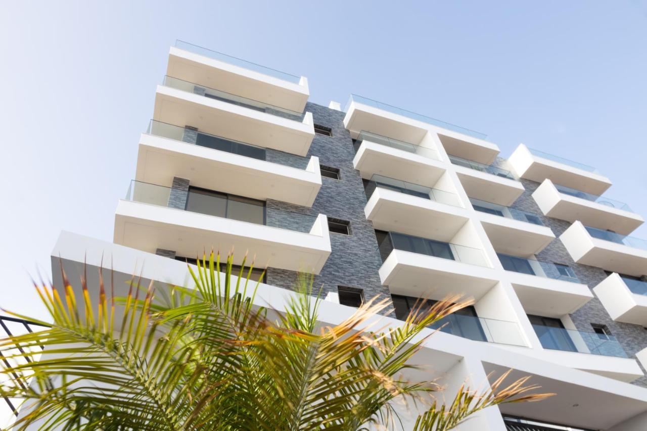 3 Bdr Aprt, Stunning Seaview, Rooftop Pool - Lcgr Πράγια Εξωτερικό φωτογραφία