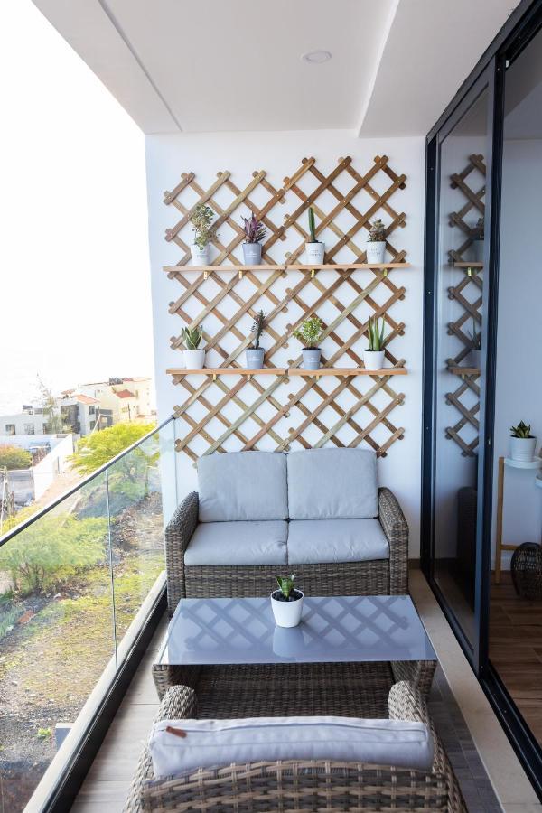 3 Bdr Aprt, Stunning Seaview, Rooftop Pool - Lcgr Πράγια Εξωτερικό φωτογραφία