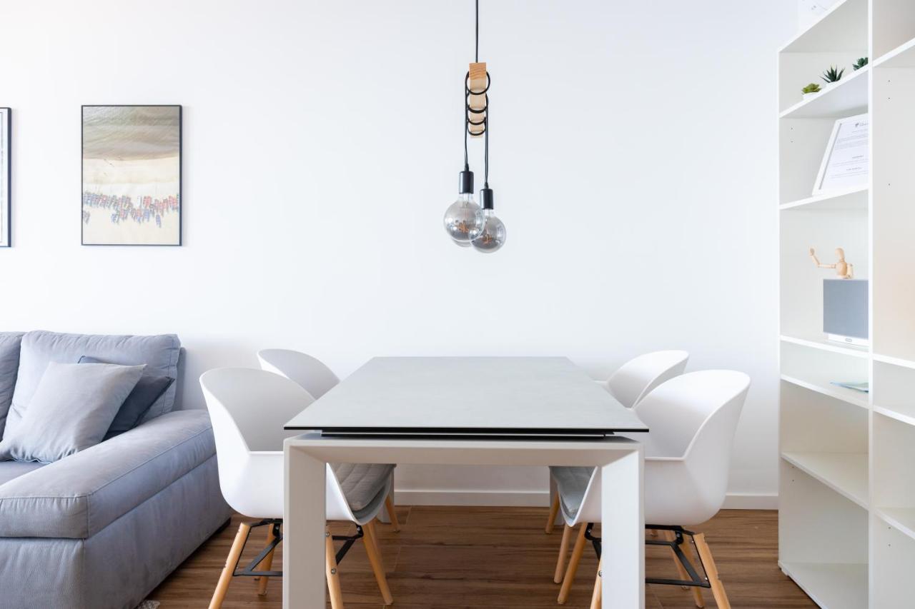 3 Bdr Aprt, Stunning Seaview, Rooftop Pool - Lcgr Πράγια Εξωτερικό φωτογραφία