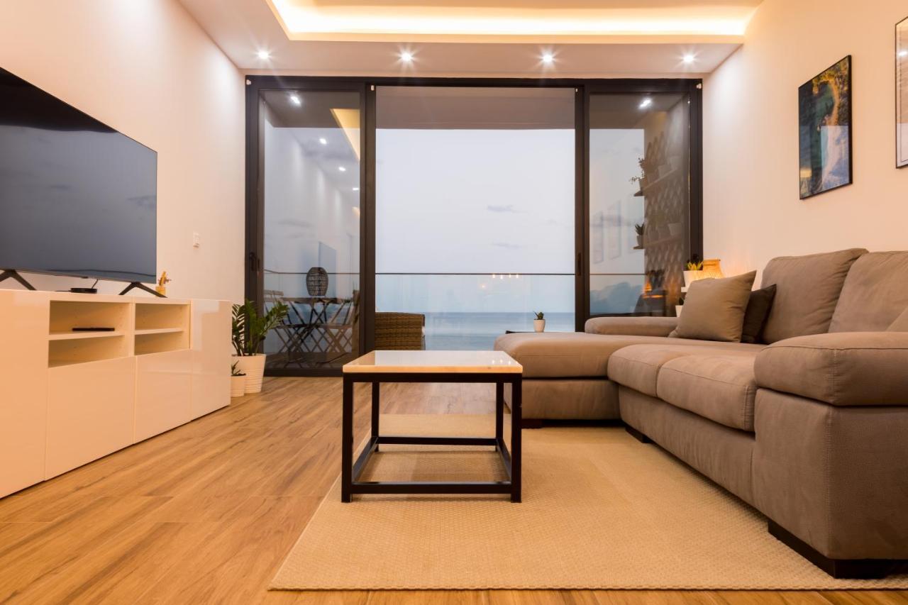 3 Bdr Aprt, Stunning Seaview, Rooftop Pool - Lcgr Πράγια Εξωτερικό φωτογραφία